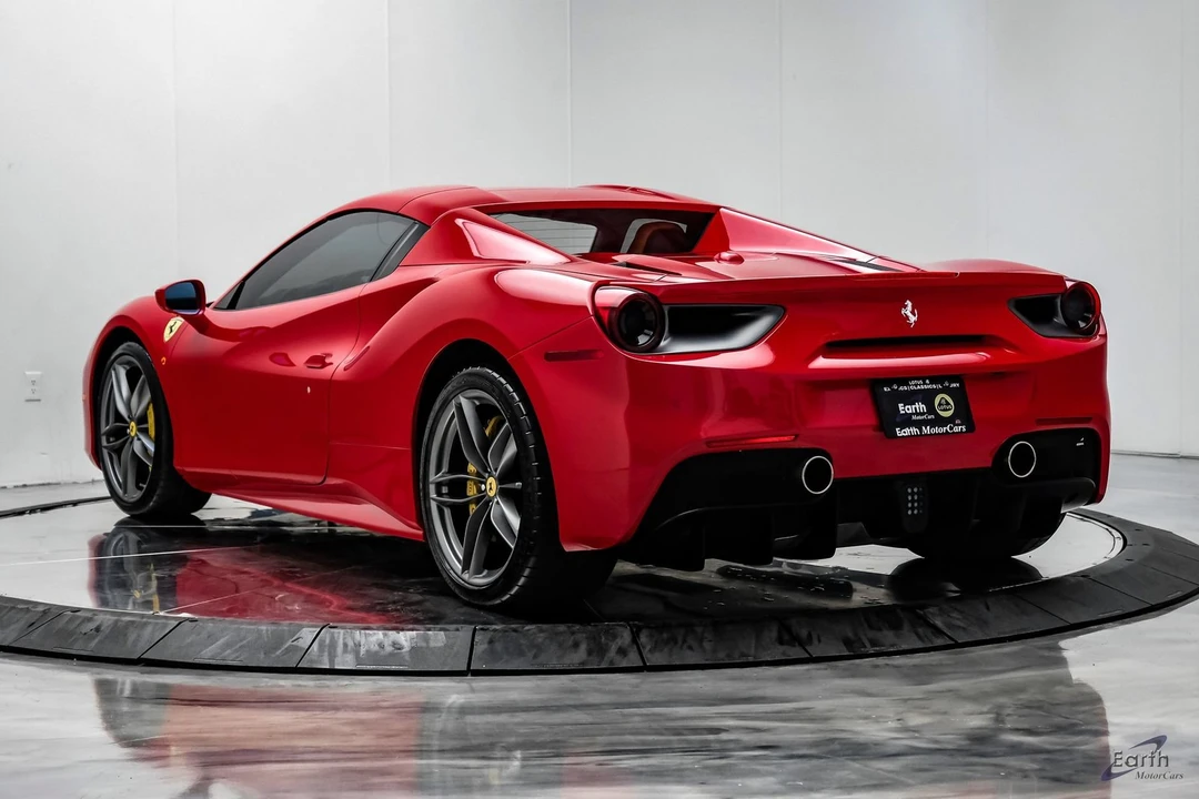 2018 Ferrari 488 Spider - Image 14 of 31