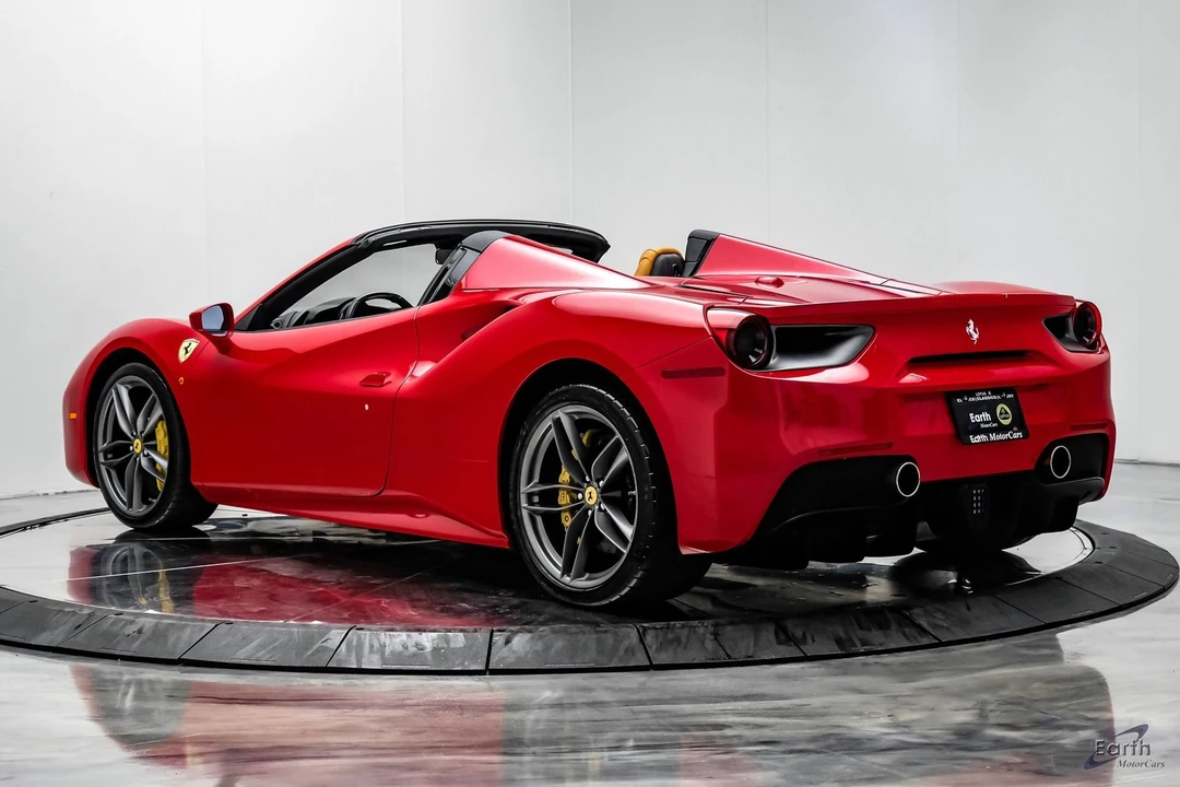2018 Ferrari 488 Spider - Image 13 of 31