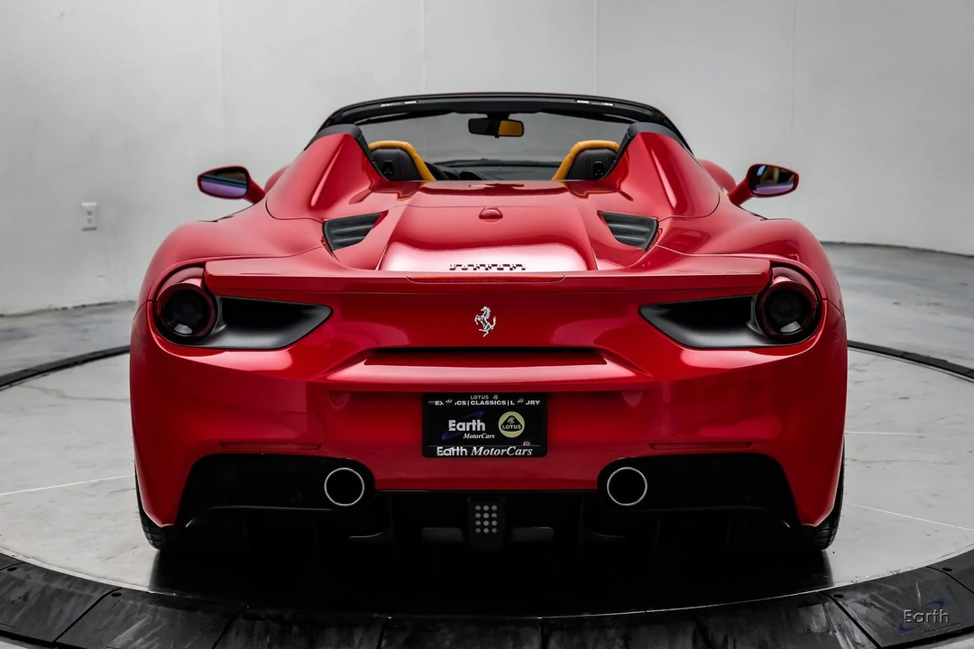 2018 Ferrari 488 Spider - Image 17 of 31