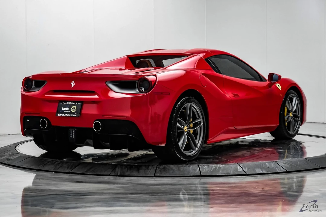 2018 Ferrari 488 Spider - Image 21 of 31