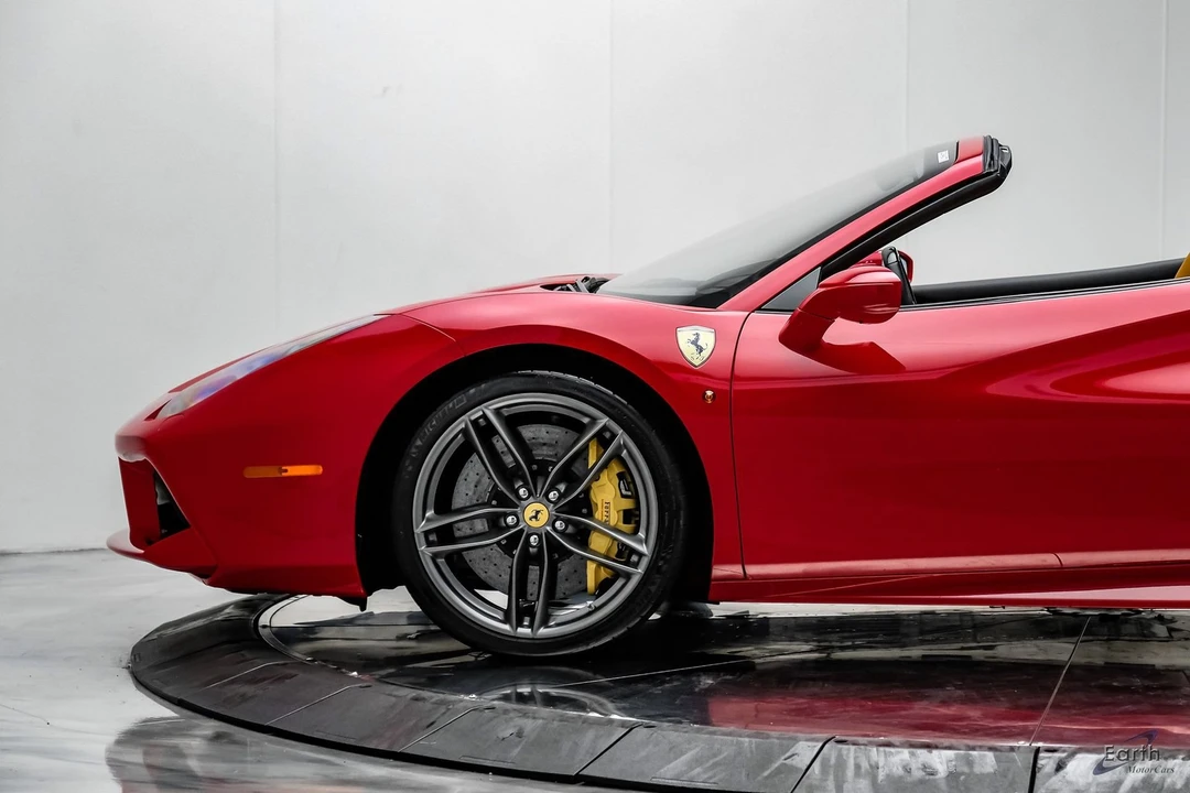 2018 Ferrari 488 Spider - Image 11 of 31