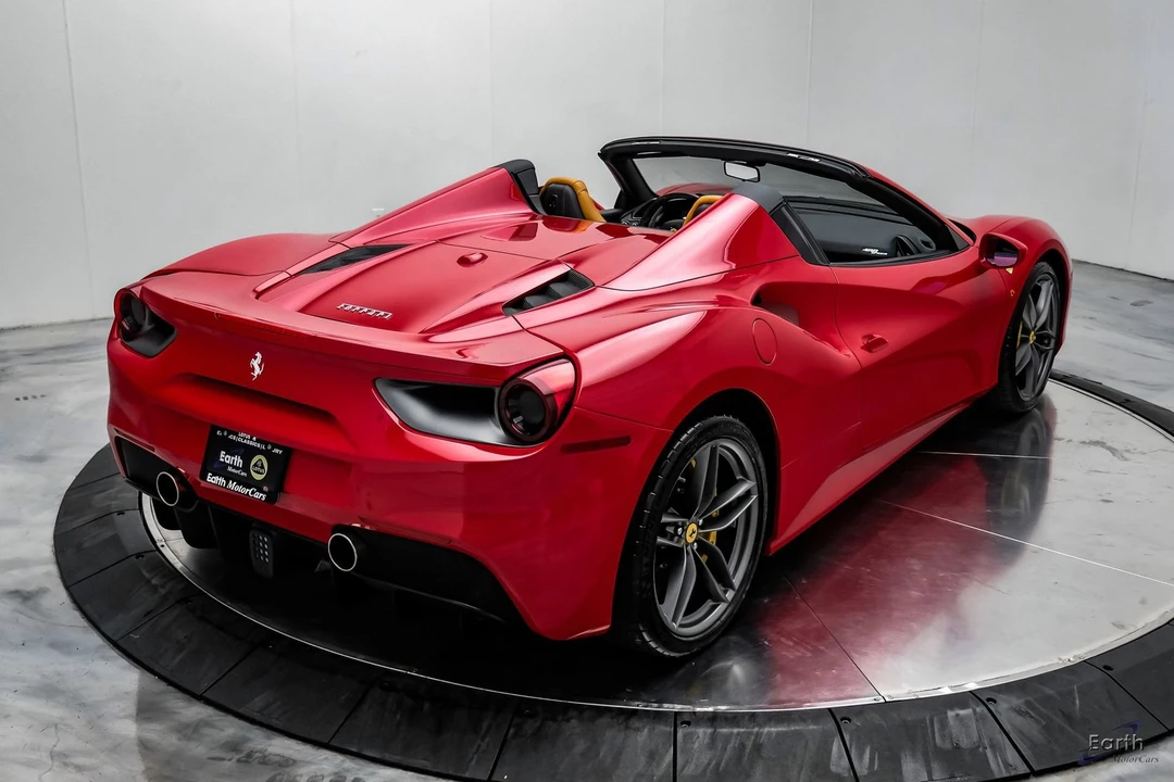 2018 Ferrari 488 Spider - Image 22 of 31