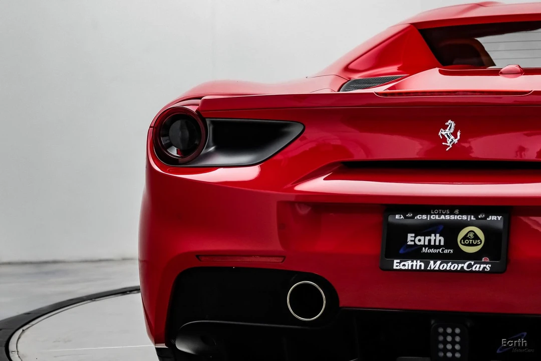 2018 Ferrari 488 Spider - Image 18 of 31