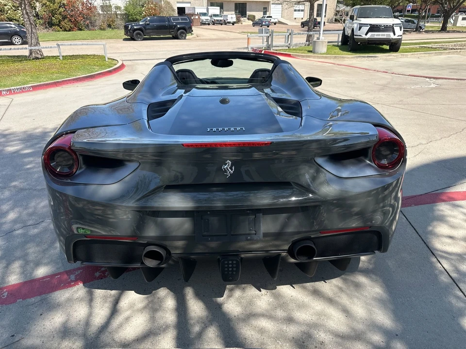 2018 Ferrari 488 Spider - Image 5 of 8