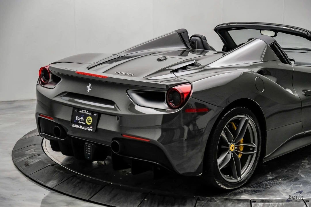 2018 Ferrari 488 Spider - Image 25 of 31