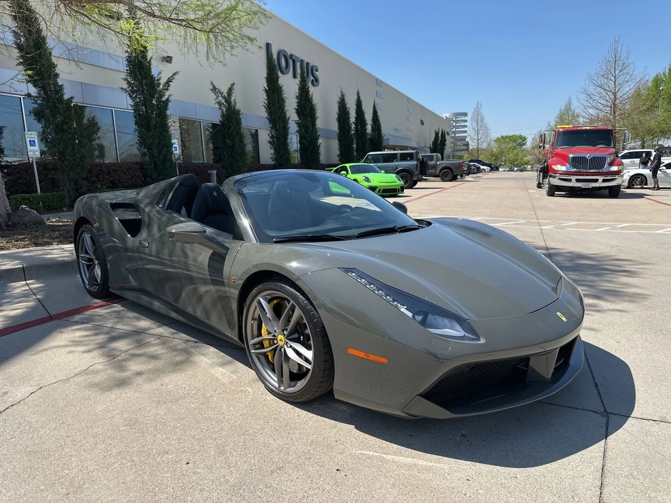 2018 Ferrari 488 Spider - Image 3 of 8