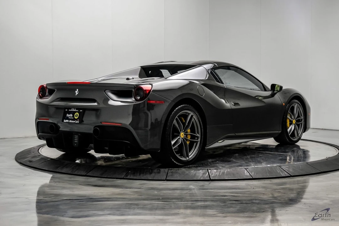 2018 Ferrari 488 Spider - Image 23 of 31