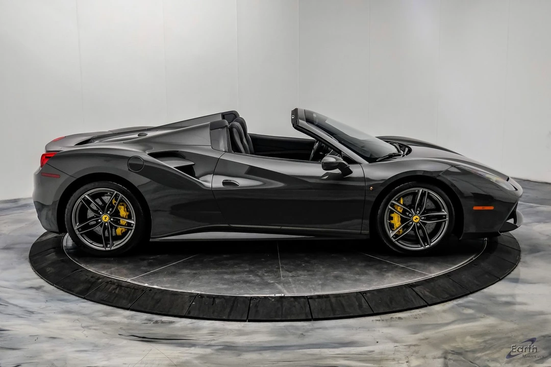 2018 Ferrari 488 Spider - Image 27 of 31