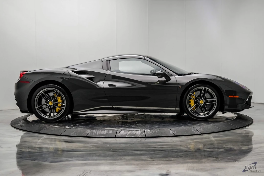 2018 Ferrari 488 Spider - Image 28 of 31