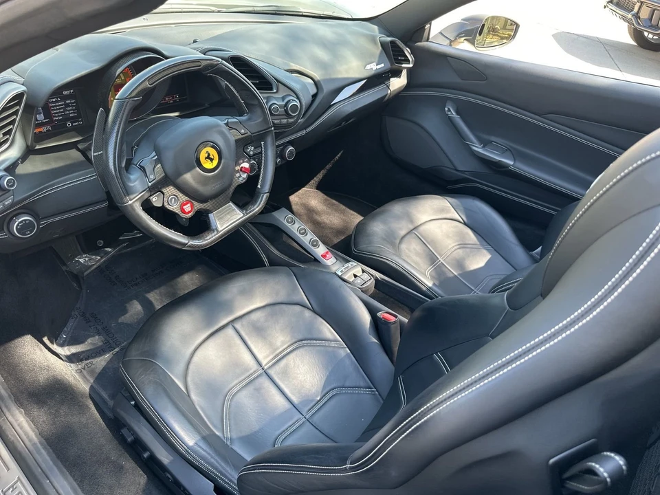 2018 Ferrari 488 Spider - Image 7 of 8