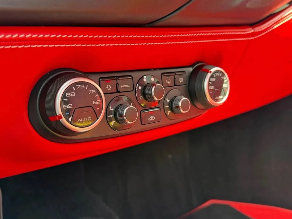 2018 Ferrari 488 Spider - Image 18 of 20