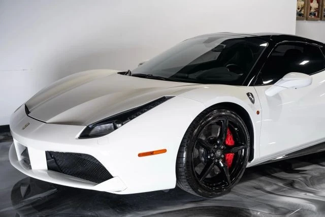 2018 Ferrari 488 Spider - Image 17 of 21