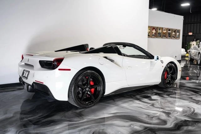 2018 Ferrari 488 Spider - Image 9 of 21
