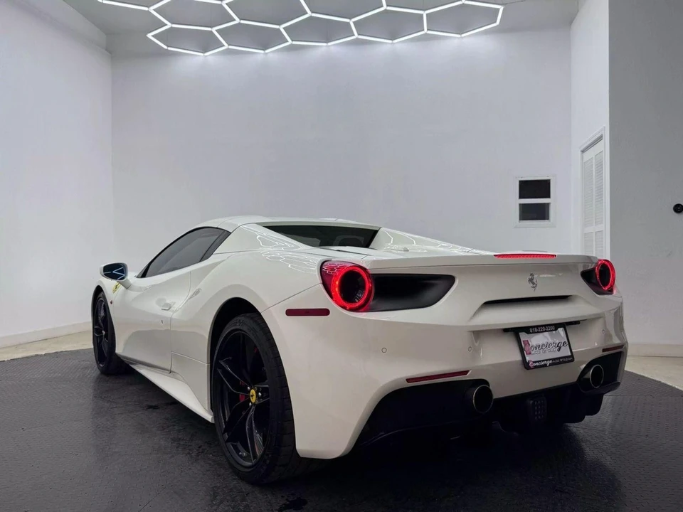 2018 Ferrari 488 Spider - Image 12 of 21