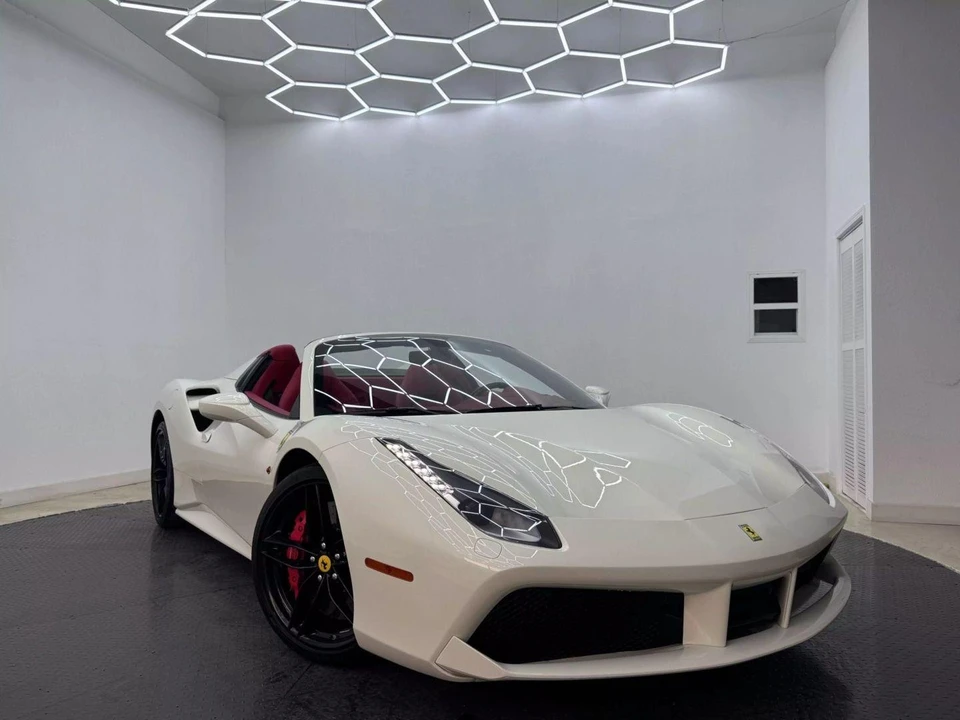 2018 Ferrari 488 Spider - Image 8 of 21