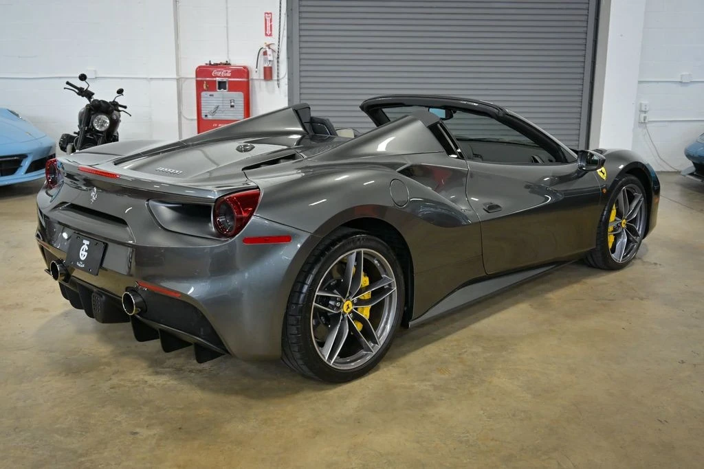 2018 Ferrari 488 Spider - Image 7 of 12