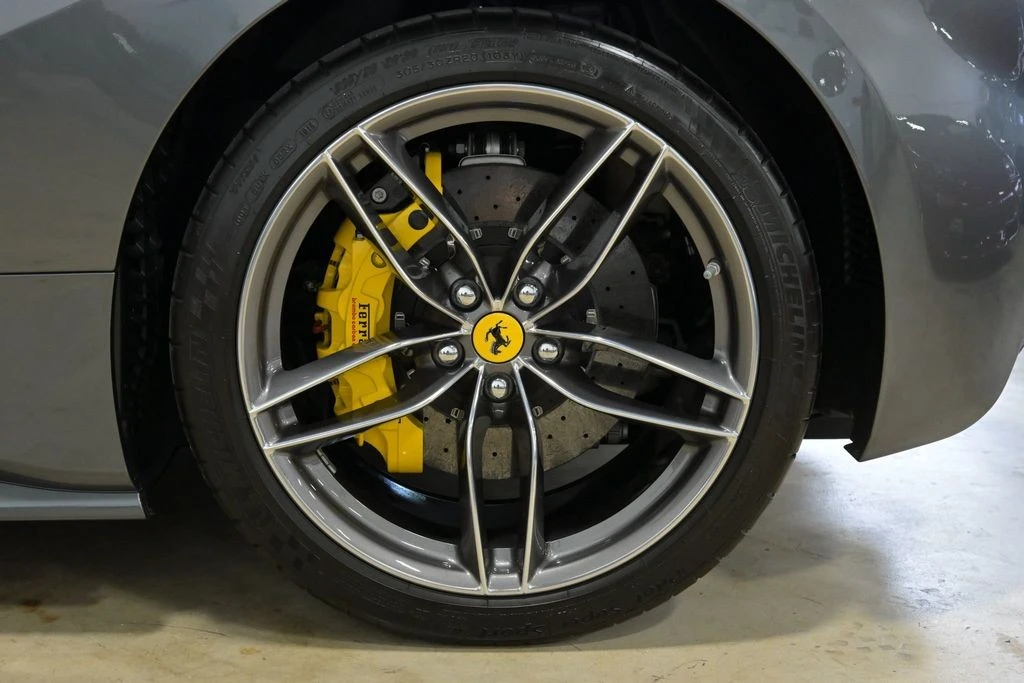 2018 Ferrari 488 Spider - Image 11 of 12