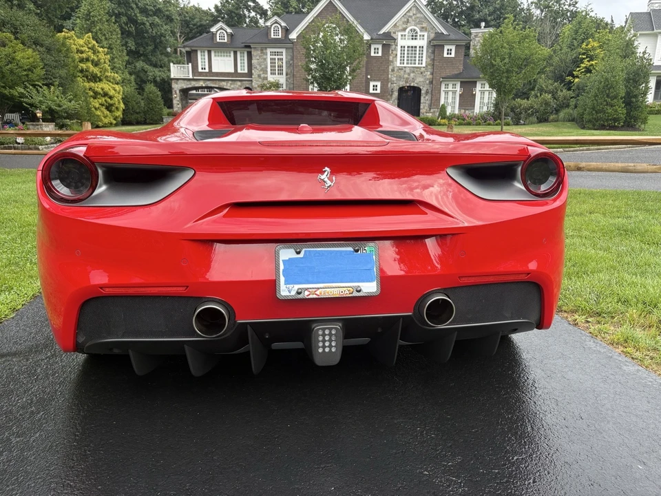 2018 Ferrari 488 Spider - Image 9 of 31