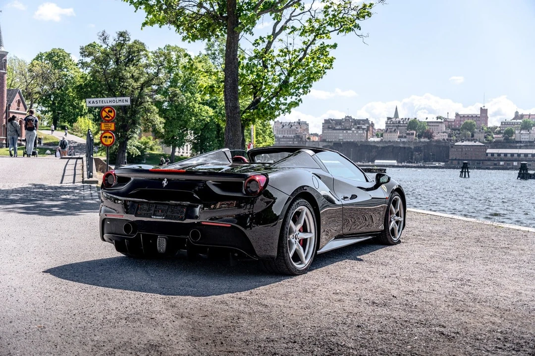 2018 Ferrari 488 Spider - Image 6 of 31