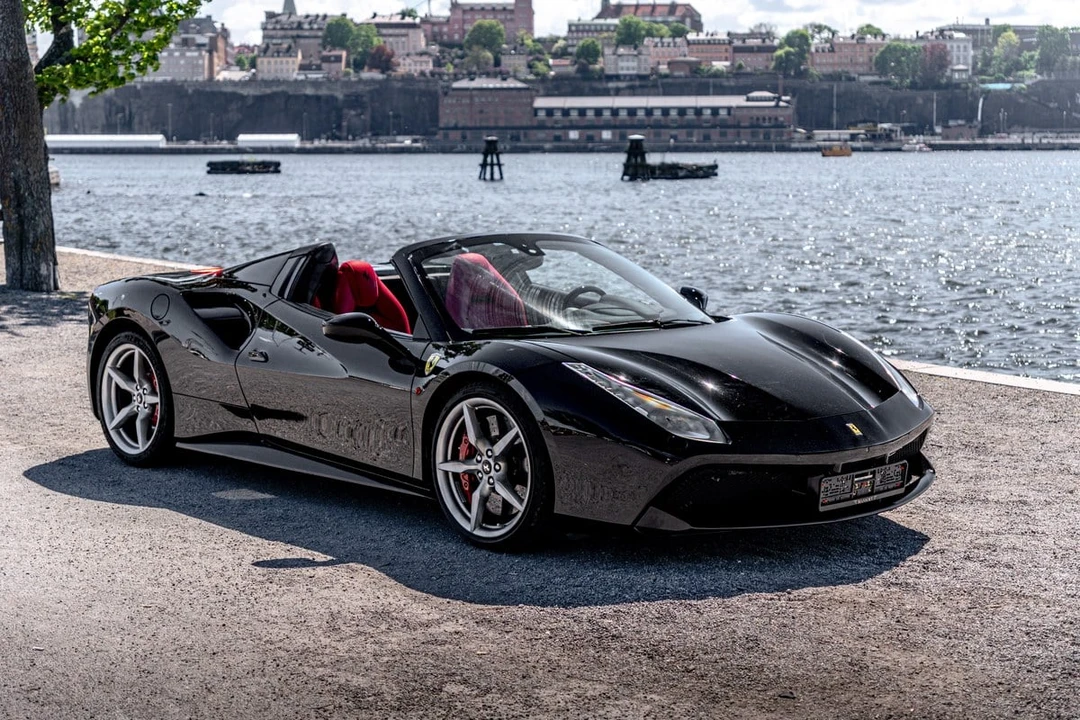 2018 Ferrari 488 Spider - Image 25 of 31