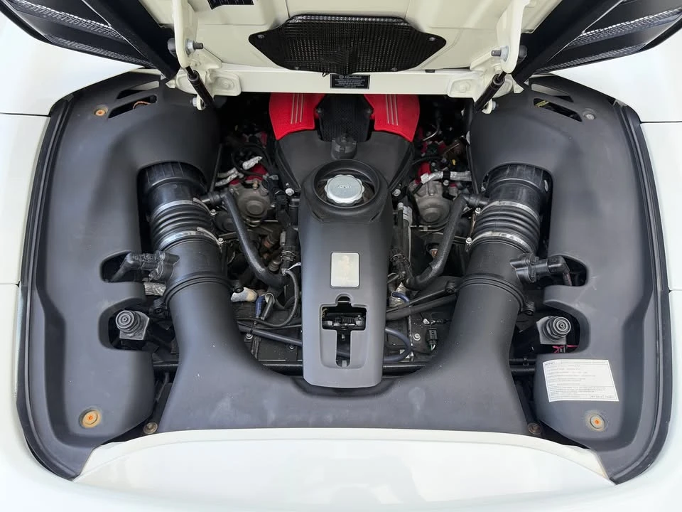 2018 Ferrari 488 Spider - Image 19 of 20