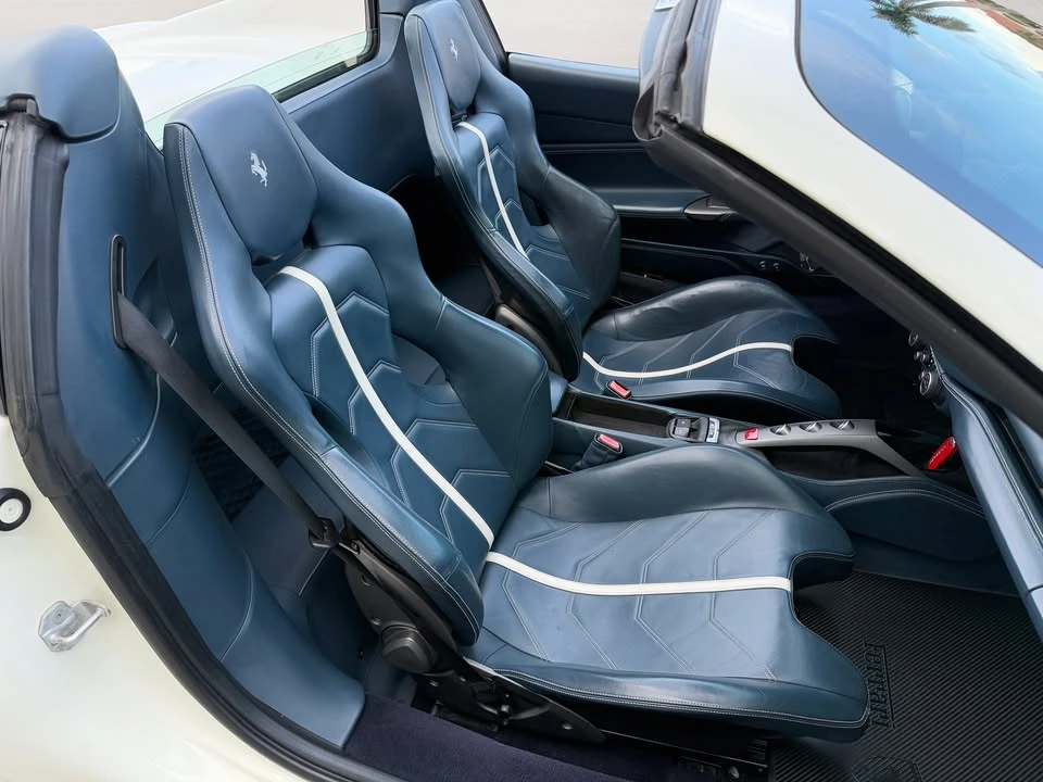 2018 Ferrari 488 Spider - Image 17 of 20