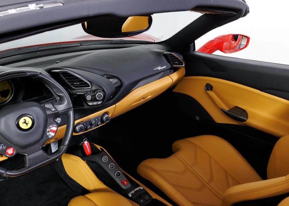 2018 Ferrari 488 Spider - Image 26 of 31