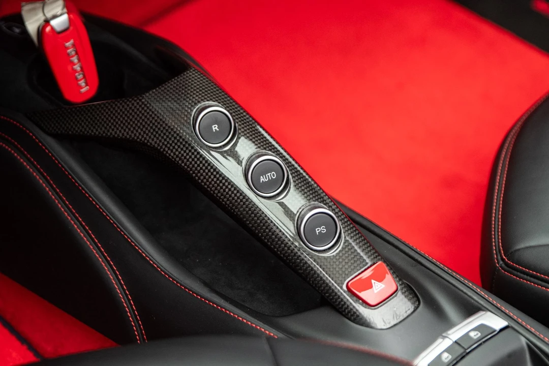 2018 Ferrari 488 Spider - Image 26 of 31
