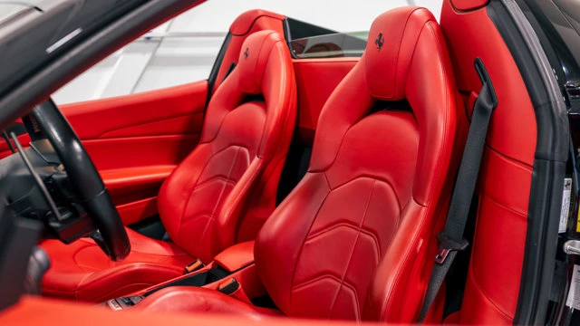 2018 Ferrari 488 Spider - Image 5 of 15
