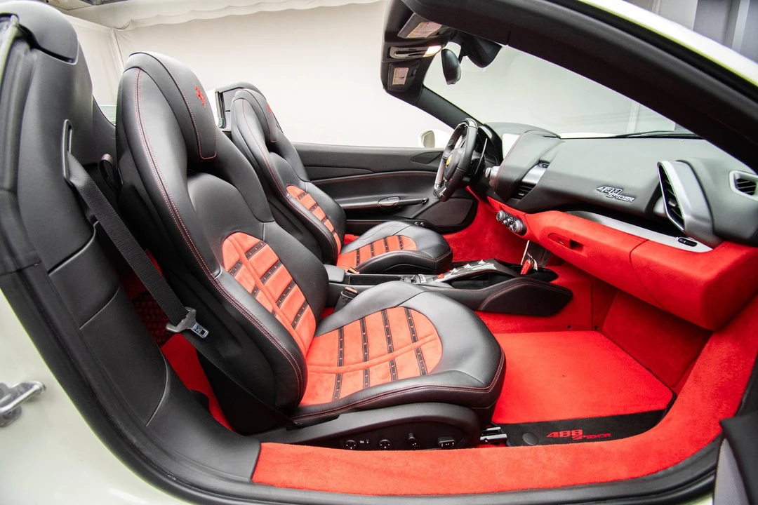 2018 Ferrari 488 Spider - Image 20 of 31