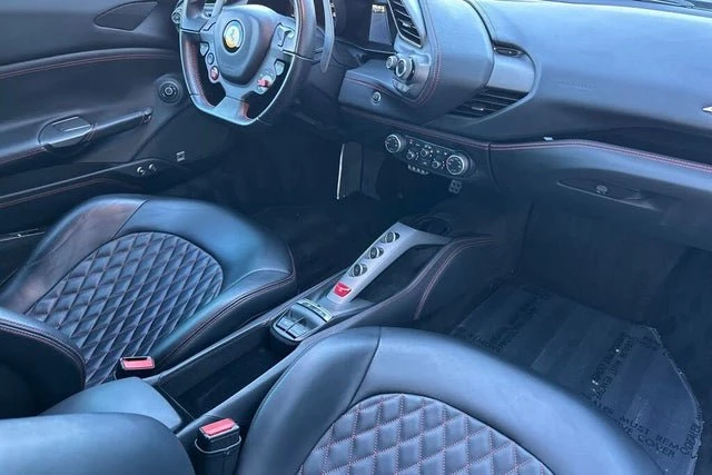 2018 Ferrari 488 Spider - Image 16 of 20