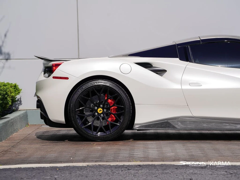 2018 Ferrari 488 Spider - Image 23 of 31
