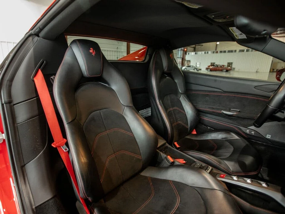 2018 Ferrari 488 Spider - Image 23 of 31