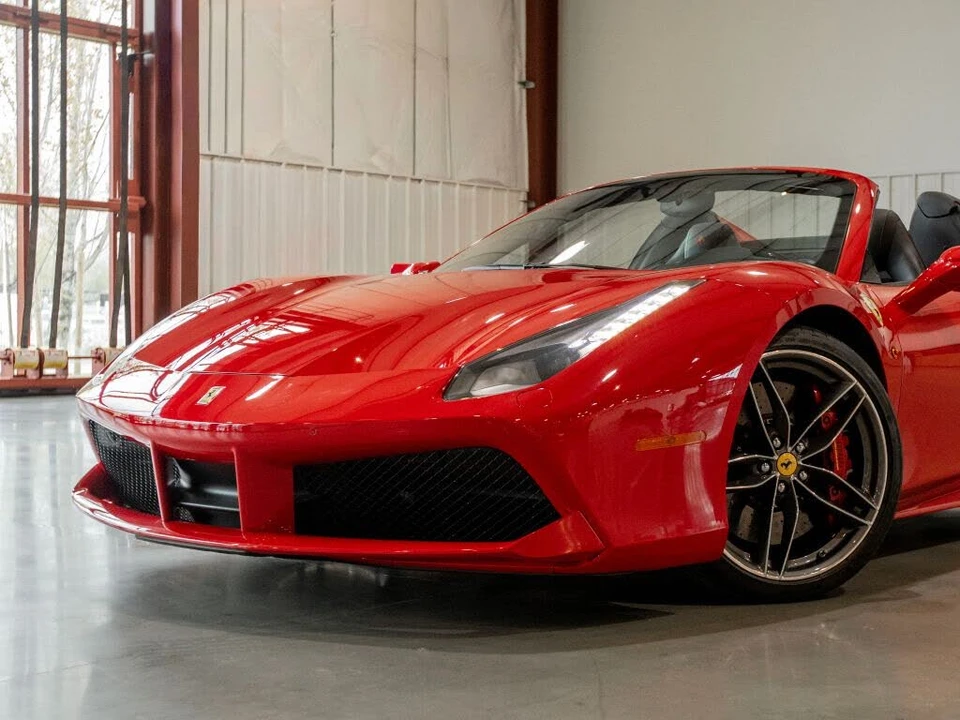 2018 Ferrari 488 Spider - Image 15 of 31