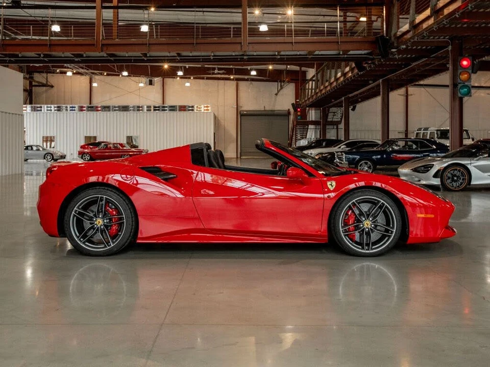 2018 Ferrari 488 Spider - Image 20 of 31