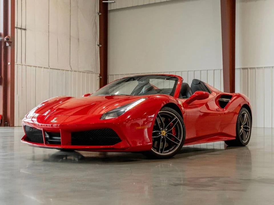 2018 Ferrari 488 Spider - Image 14 of 31