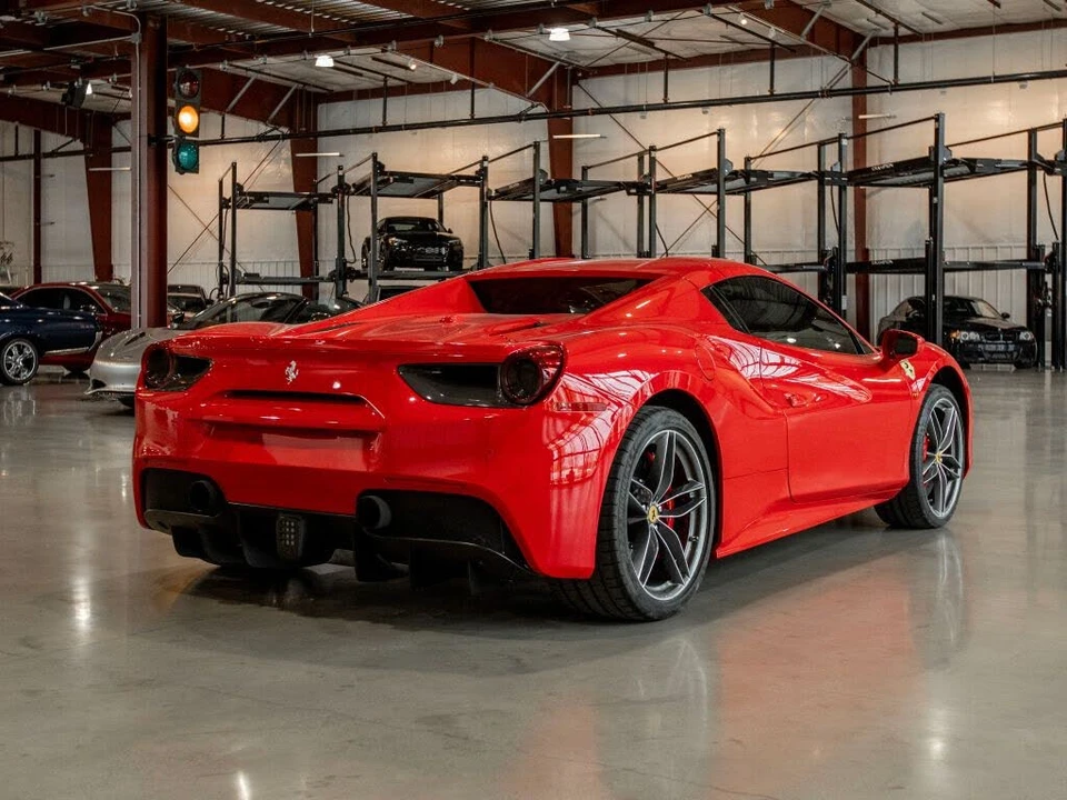 2018 Ferrari 488 Spider - Image 4 of 31