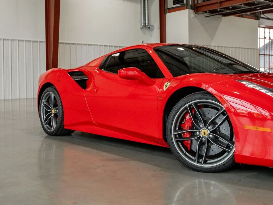 2018 Ferrari 488 Spider - Image 16 of 31