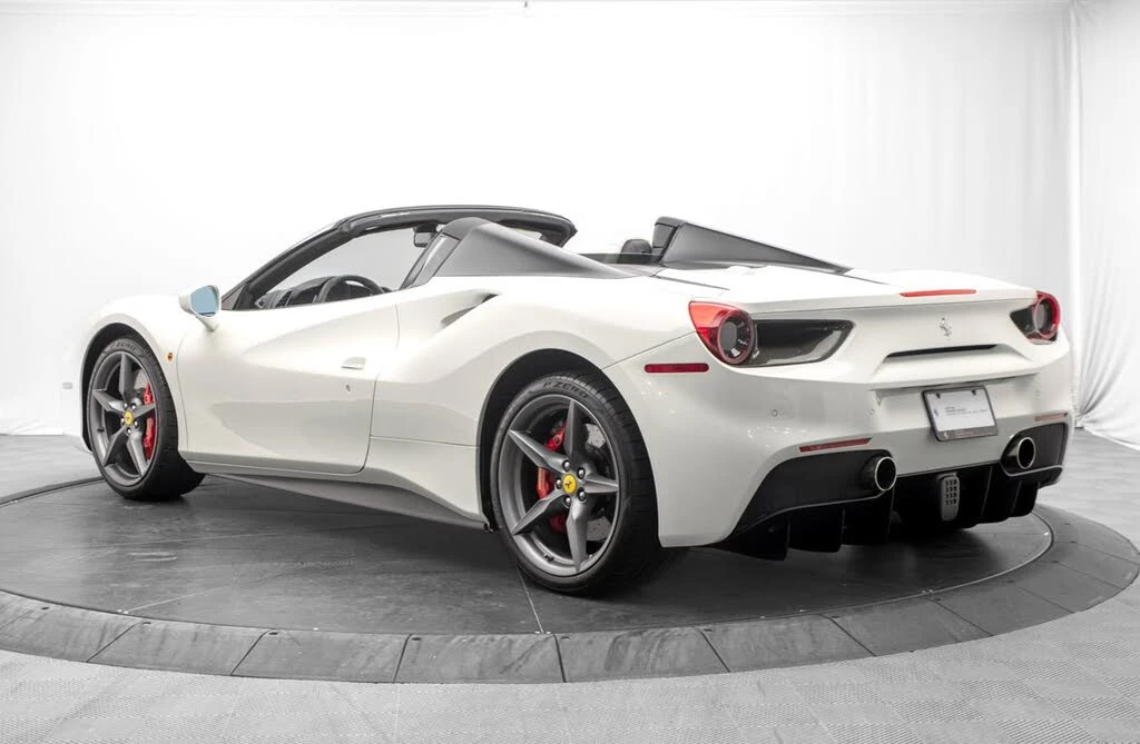 2018 Ferrari 488 Spider - Image 12 of 31