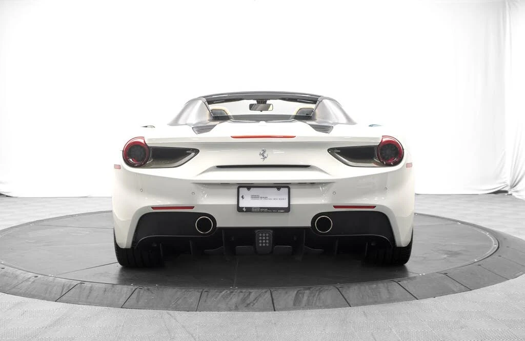 2018 Ferrari 488 Spider - Image 4 of 31