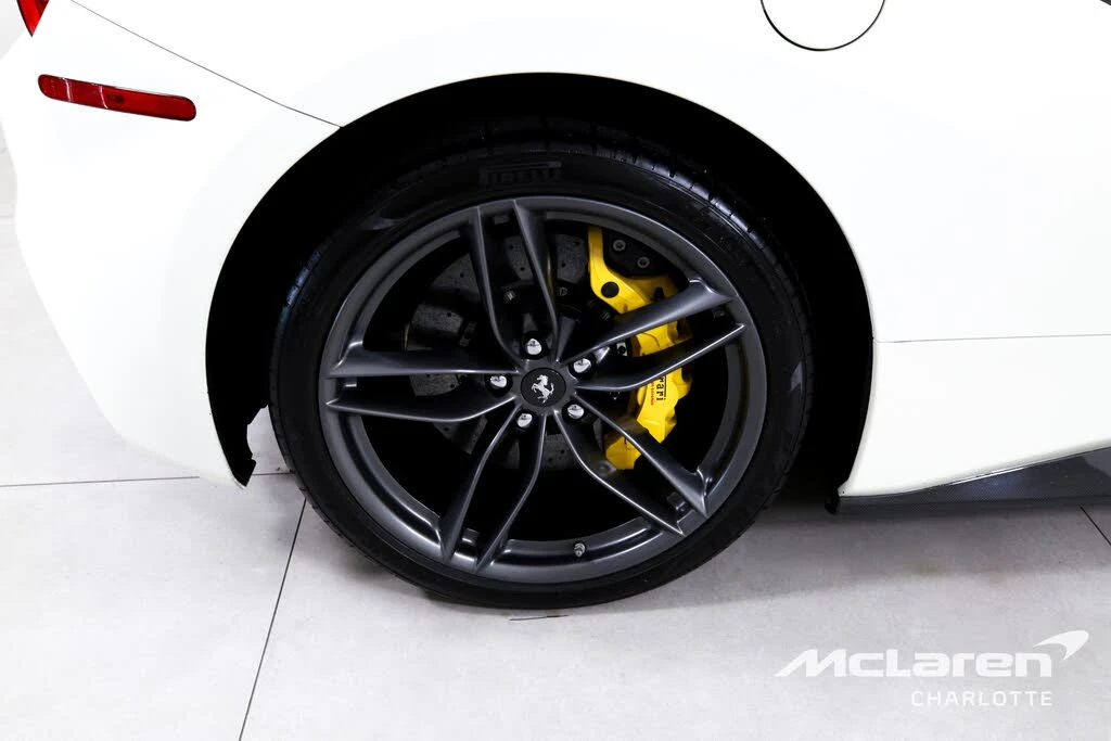 2018 Ferrari 488 Spider - Image 27 of 31
