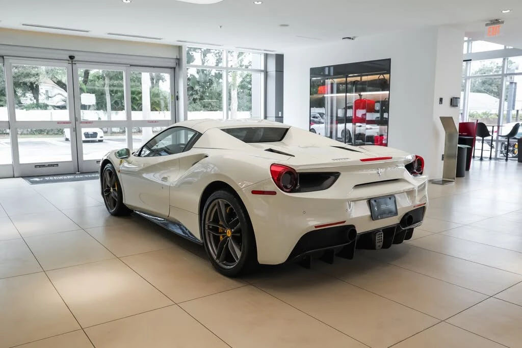 2018 Ferrari 488 Spider - Image 18 of 31