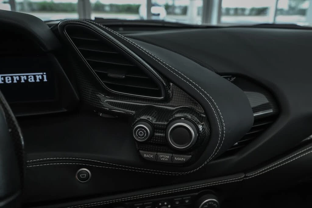 2018 Ferrari 488 Spider - Image 28 of 31