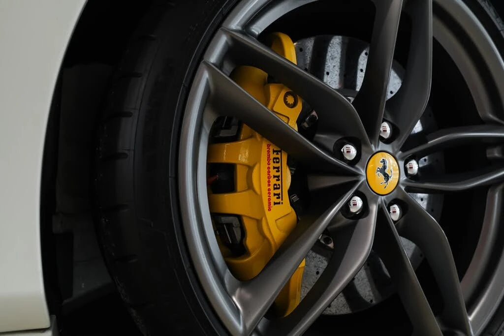 2018 Ferrari 488 Spider - Image 24 of 31