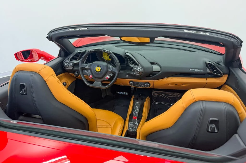 2018 Ferrari 488 Spider - Image 28 of 31