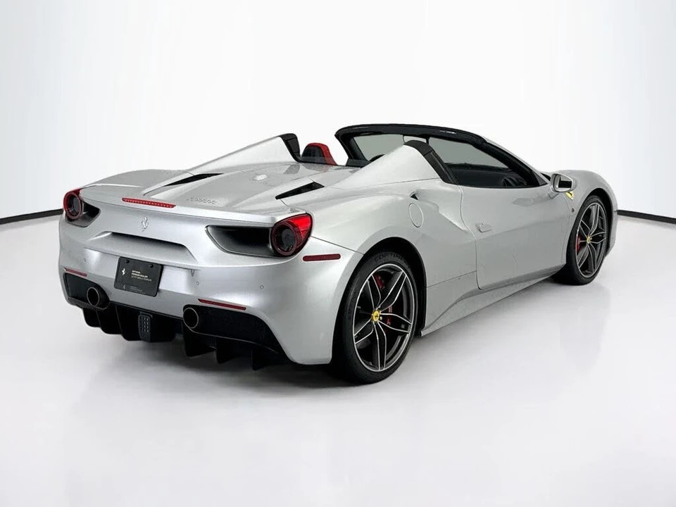 2018 Ferrari 488 Spider - Image 5 of 31