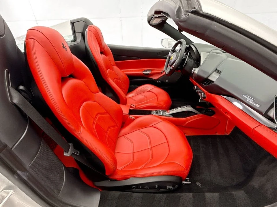 2018 Ferrari 488 Spider - Image 27 of 31