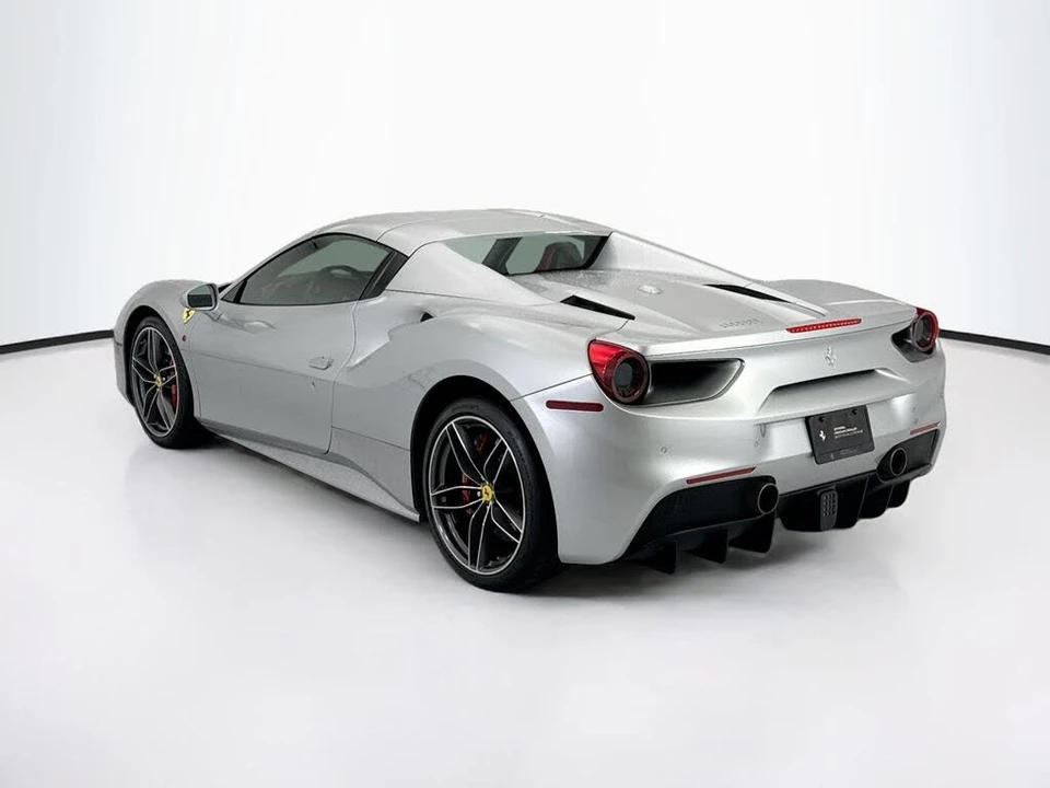 2018 Ferrari 488 Spider - Image 15 of 31