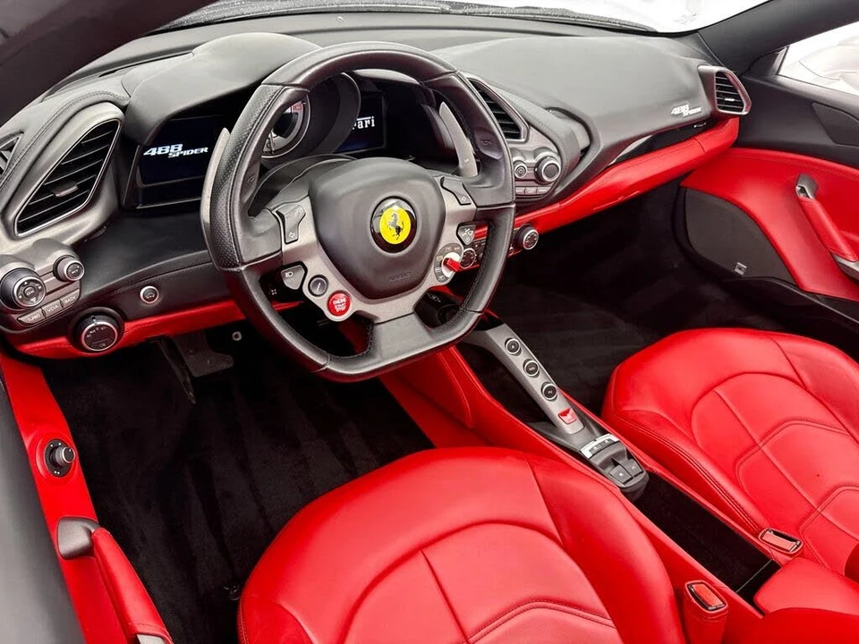2018 Ferrari 488 Spider - Image 18 of 31