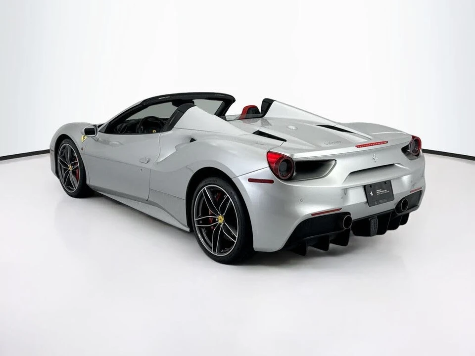 2018 Ferrari 488 Spider - Image 7 of 31